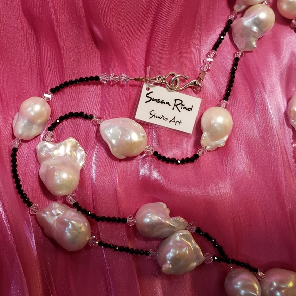 "Jumbo Baroque Pearl" Necklace - Picture 5 of 7